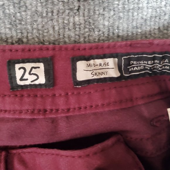 Miss Me Mid Rise Skinny 25 (Meas 26x29 7" Low Rise) Burgundy Denim EUC Jeans A21 - Picture 7 of 9